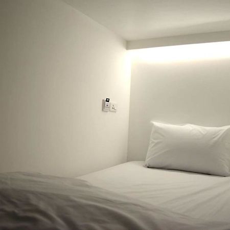 3 Howw Hostel At Sukhumvit 21 Μπανγκόκ Εξωτερικό φωτογραφία