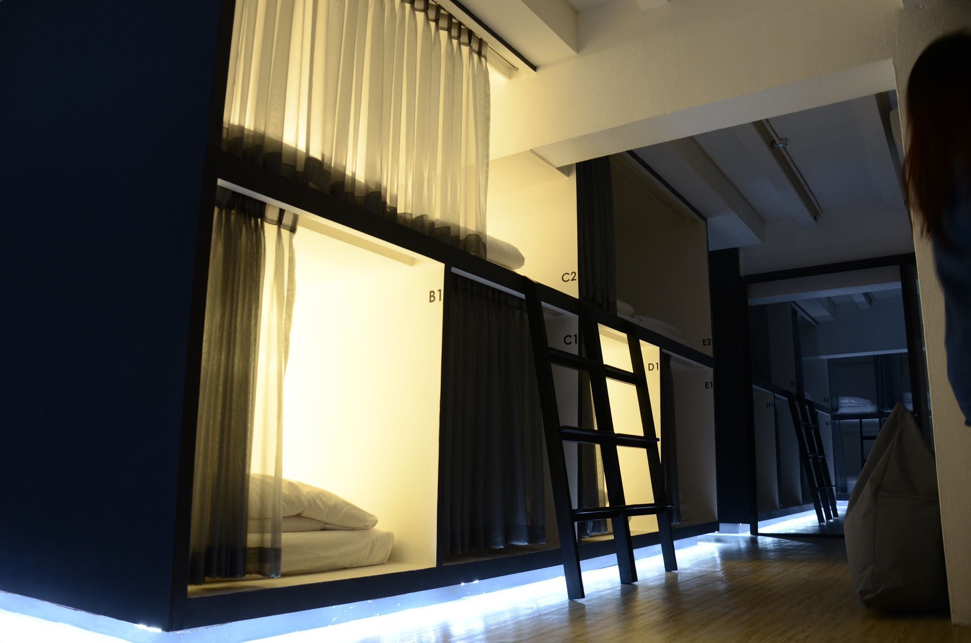 3 Howw Hostel At Sukhumvit 21 Μπανγκόκ Εξωτερικό φωτογραφία