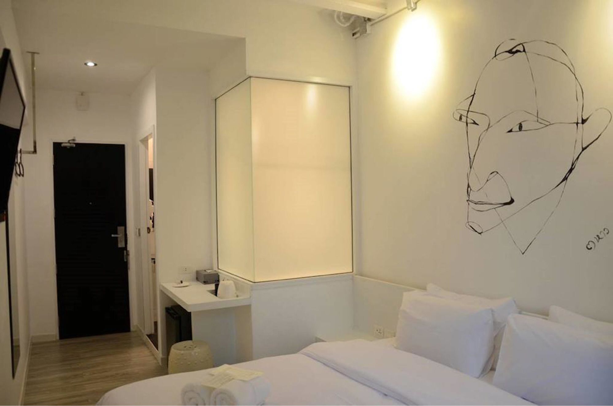 3 Howw Hostel At Sukhumvit 21 Μπανγκόκ Εξωτερικό φωτογραφία