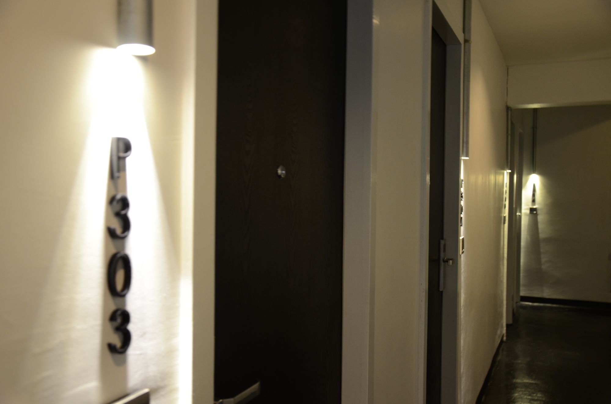 3 Howw Hostel At Sukhumvit 21 Μπανγκόκ Εξωτερικό φωτογραφία