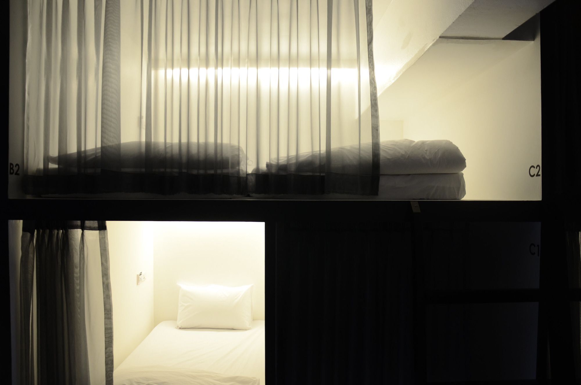 3 Howw Hostel At Sukhumvit 21 Μπανγκόκ Εξωτερικό φωτογραφία