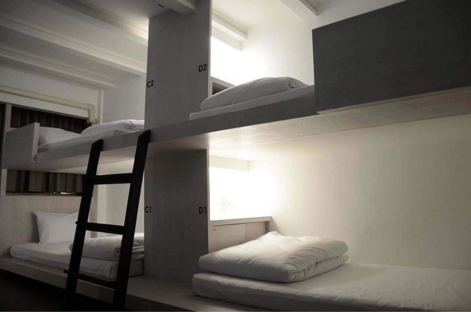 3 Howw Hostel At Sukhumvit 21 Μπανγκόκ Εξωτερικό φωτογραφία